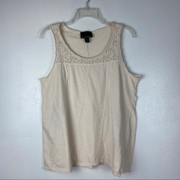 Cynthia Rowley cream crochet neckline cotton top L - Picture 2 of 9